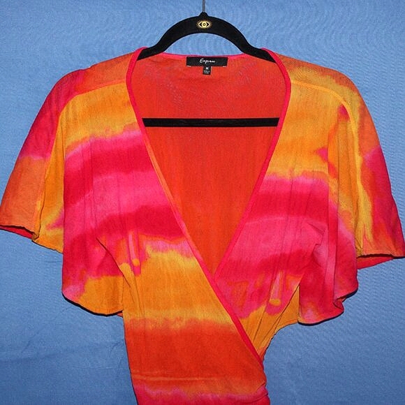 Express Tie Dye Wrap Top M - Picture 3 of 6